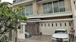 Rumah Tinggal Puri Kembangan (Jakarta) Christian